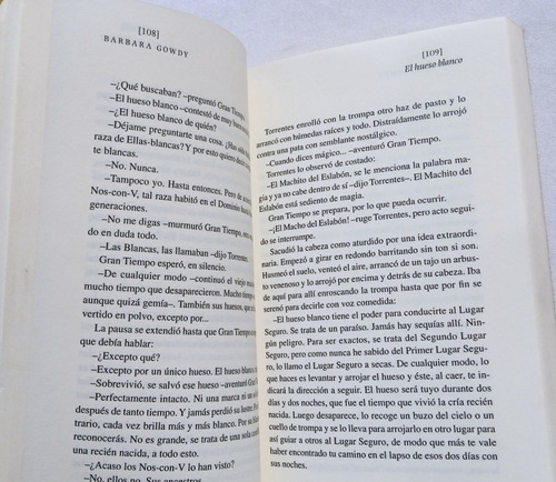 El Hueso Blanco Barbara Gowdy . Libro Versión Especial (Usado)