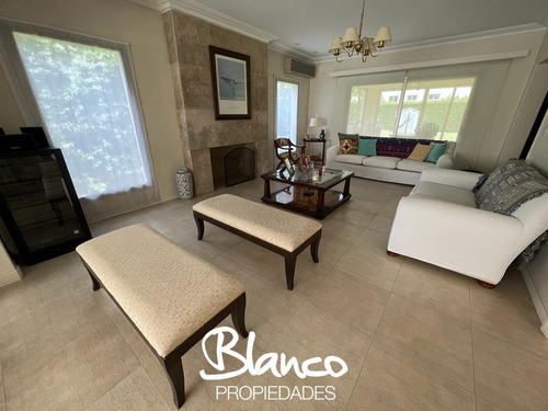 Casa En Venta En La Lomada, Pilar, G.b.a. Zona Norte