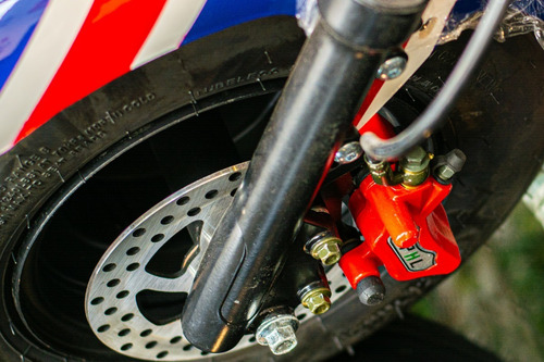 Imagem 6 de 10 de Scooter Elétrica