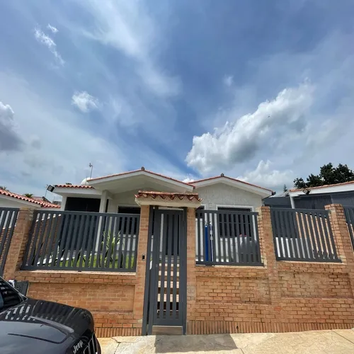 Vende Casa Prebo. Lino Juvinao