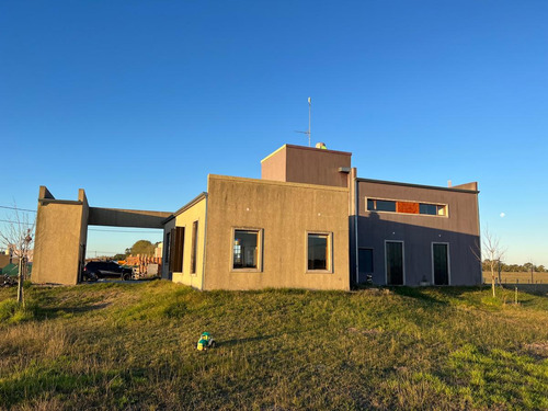 Casa En Venta En Barrio Las Luciérnagas Arana