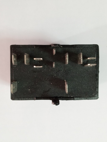 Imagen 2 de 2 de Relay Comando Elevavidrio Iveco Power Daily 50.12