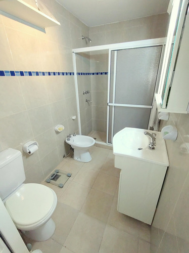 Imagen 7 de 16 de Venta Ph 2 Amb En Sarandi C/ Patio - Sin Expensas