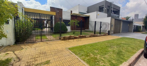 Imagen 2 de 24 de Casa En Venta Tres Ambientes