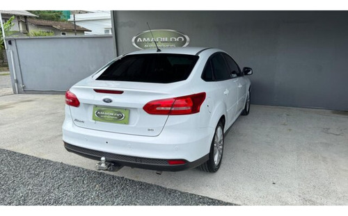 Ford Focus 2.0 SE PLUS FASTBACK 16V FLEX 4P POWERSHIFT