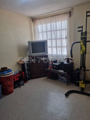 Vivienda Tipo Cuádruplex En Los Héroes Tecámac Sección Bosquess
