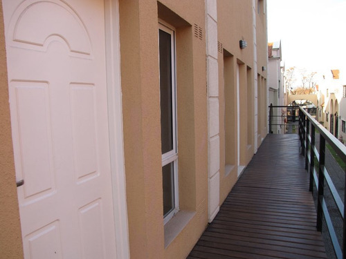 Imagen 7 de 14 de Triplex En Venta En Lomas De Zamora Oeste