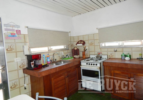 Casa Fondo En Venta En Quilmes Oeste