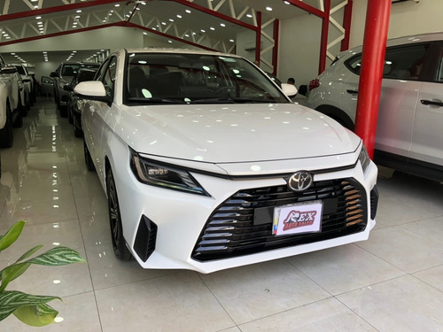 Imagen 9 de 12 de Toyota Yaris E