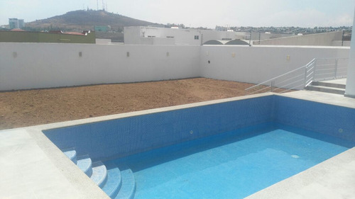 Residencia Con Alberca, Balcones Del Campestre.