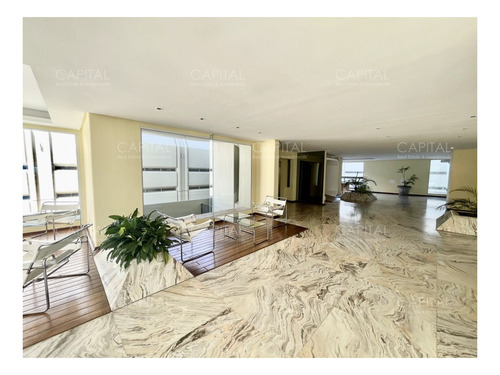 Imagen 18 de 26 de Apartamento De 4 Dormitorios Con Vista Al Puerto En Venta!!