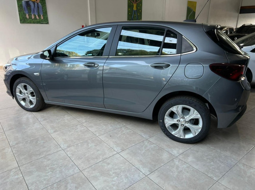 Imagen 3 de 13 de Chevrolet Onix Premier Turbo