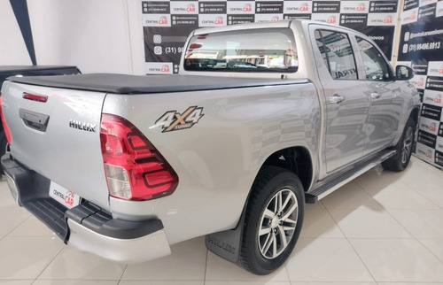 Imagem 11 de 15 de Hilux Diesel 4x4 Manual