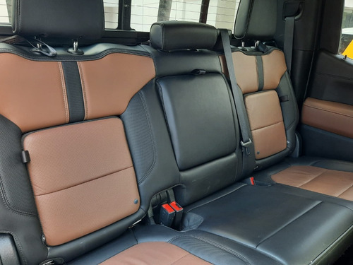 Imagen 10 de 13 de Chevrolet Cheyenne High Country 2021