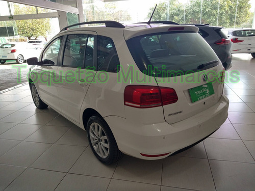 Imagem 4 de 12 de Volkswagen Spacefox 1.6 Msi Comfortline 8v Flex 4p Manual