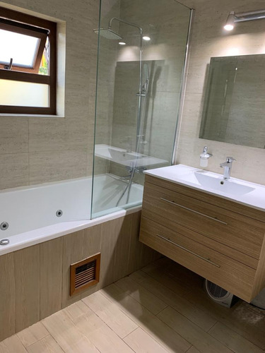 Casa Completamente Remodelada En Barrio Patrimonial