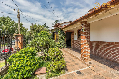 Casa 4 Amb En Ciudad Evita - Apto Credito - Pileta