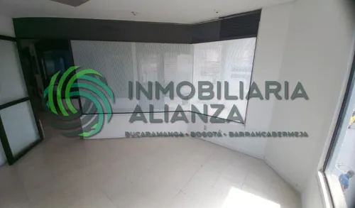 Local En Arriendo En Centro. Cod A8265