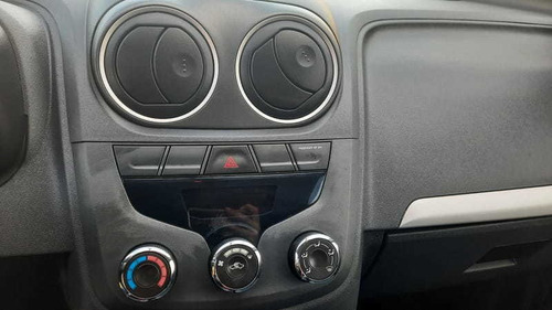 Imagem 11 de 15 de Chevrolet Montana Bau Documentada Bem Novas