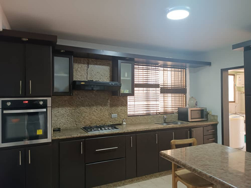 Apartamento  En Avenida Cuatricentenaria  Urb Los Nìsperos En Venta Valencia Estado Carabobo Zr