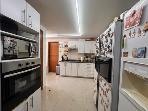 Lindo Departamento Cercano Colegio Los Alerces