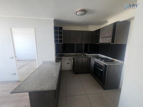 Departamento En Venta 2d 2b Metro Carlos Valdovino
