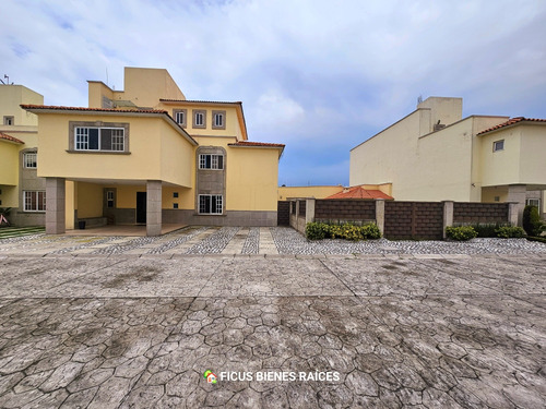 Casa En Venta En Metepec