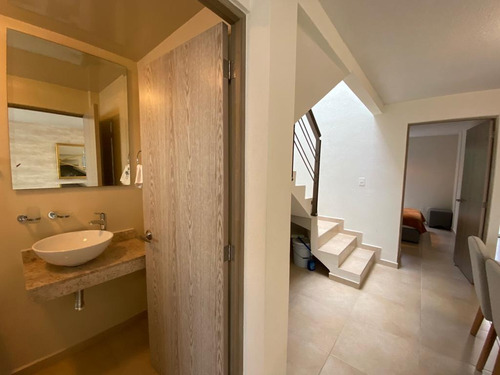 Casa Residencial En Chalco, 3 Recamaras Y 3 Baños .