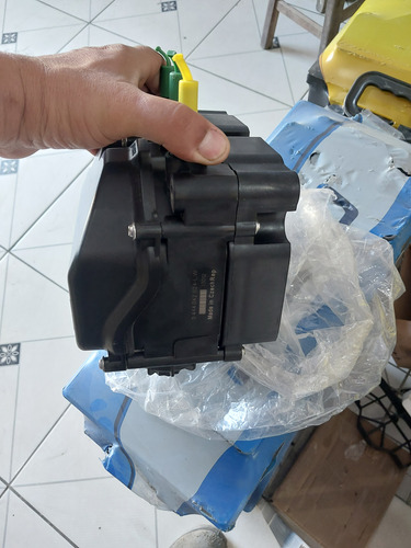 Bomba De Arla Denoxtronic 24v 2.2 Para Vw Man E Volare