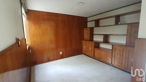 Venta Casa 4 Ambientes Issste