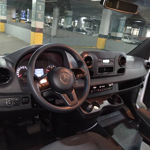 Mercedes Benz Sprinter