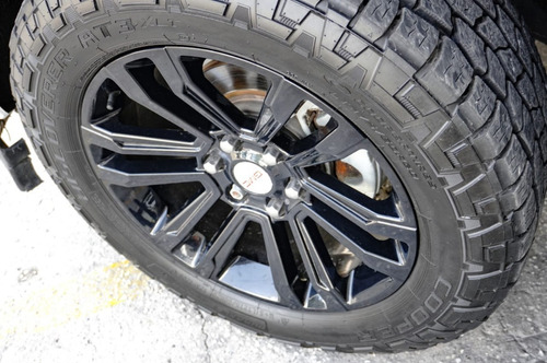 Imagen 12 de 14 de Chevrolet Silverado 2500 4x4 2018
