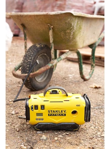 Inflador Ion De Litio 20v Sce520-b2 Stanley 220v Sem Bateria