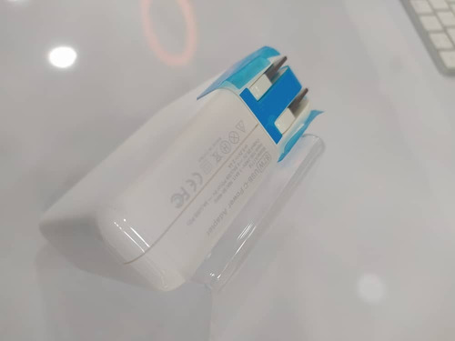 Imagen 5 de 6 de Apple Cargador Usb C Tienda Física Mci