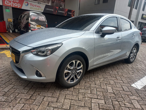 Mazda 2 1.5 Grand Touring Lx Sedan