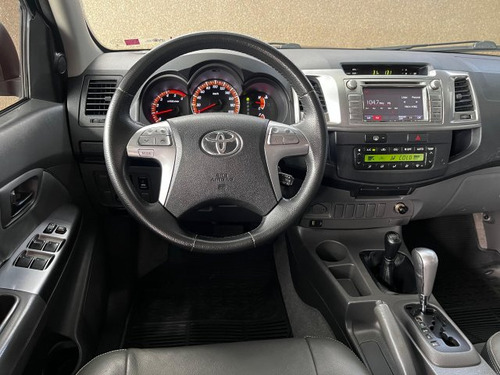 Toyota Hilux Hilux 3.0 SRV 4X4 CD 16V TURBO INTERCOOLER DIESEL 4P AUTO...