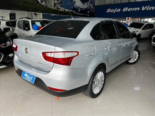 Fiat Grand Siena 1.6 MPI ESSENCE 16V FLEX 4P MANUAL