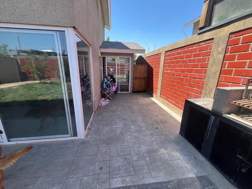 Casa En Terreno De 320 M2 En Laguna Del Sol, Padre Hurtado.