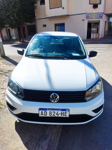 Imagen 2 de 12 de Volkswagen Gol Trend 2019 1.6 Trendline 101cv