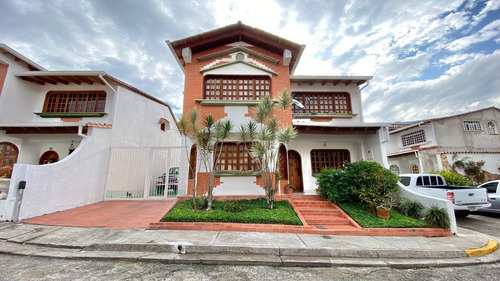 Imagen 1 de 13 de En Venta Casa En Cr Trébol 2, Polígono De Tiro