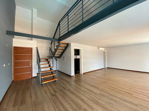Imagen 4 de 14 de Venta Con Renta - Apartamento Loft - Buceo - 1 Dormitorio