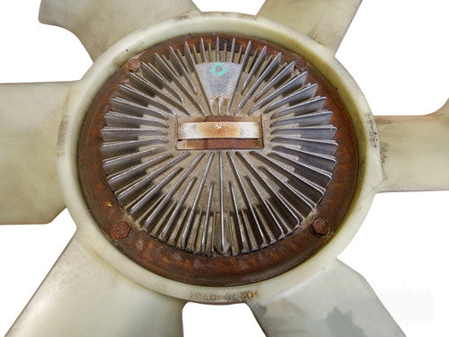 Viscoso Centrífugo Con Aspa Mitsubishi L200 2007-2015 (Usado)