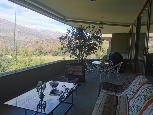 En Exclusivo Condominio Valle Escondido