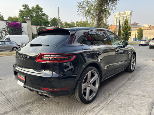Porsche Macan Turbo