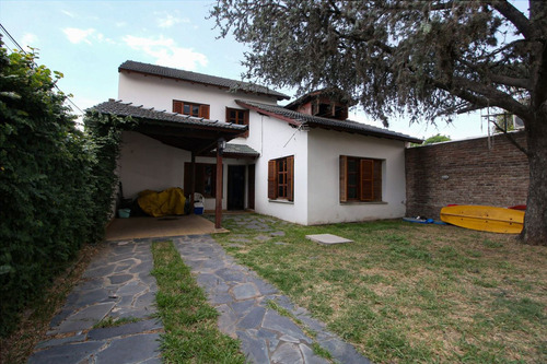Increíble Casa A Refaccionar O Lote. Hurlingham