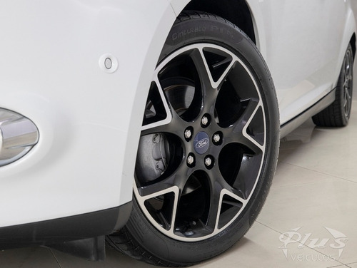 Ford Focus Sedan 2.0 Titanium
