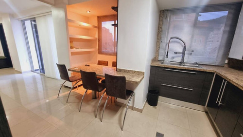 Apartamento En Venta En El Parral, Valencia 287518 Lz