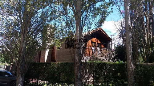 Casa En Venta En 419/dg 421 Villa Elisa - Alberto Dacal Propiedades