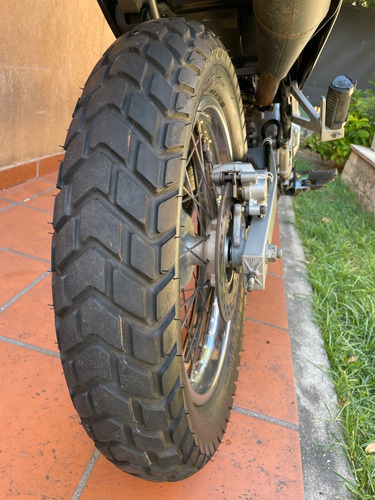 Imagen 10 de 15 de Honda Falcon 400