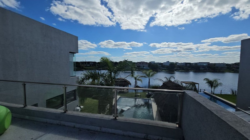 Venta Casa Puertos Vistas Con Muelle Privado